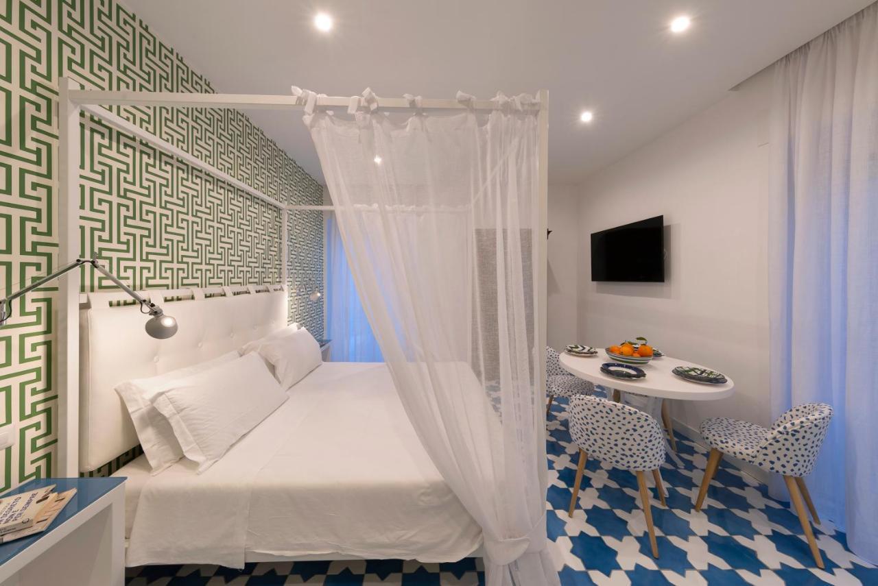 Luxury&Romantic Apartment With Balcony In Sorrento Luaran gambar